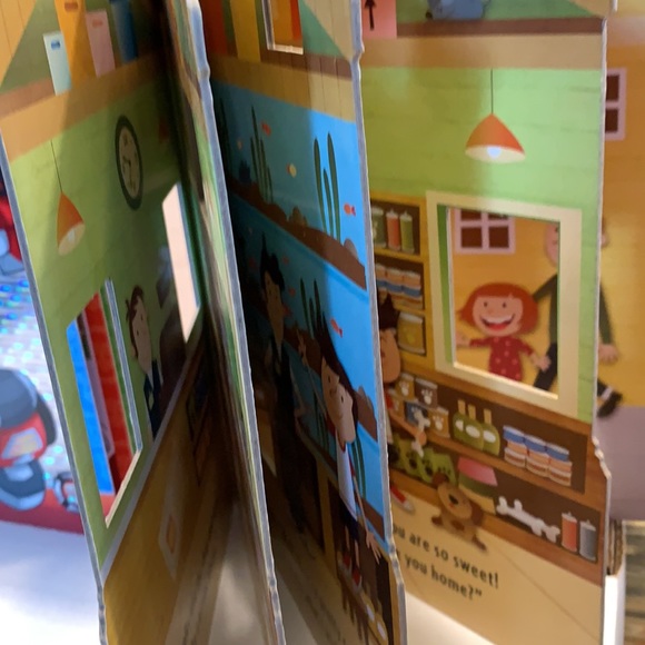 SALE!! Board book set of 3 - Picture 5 of 6